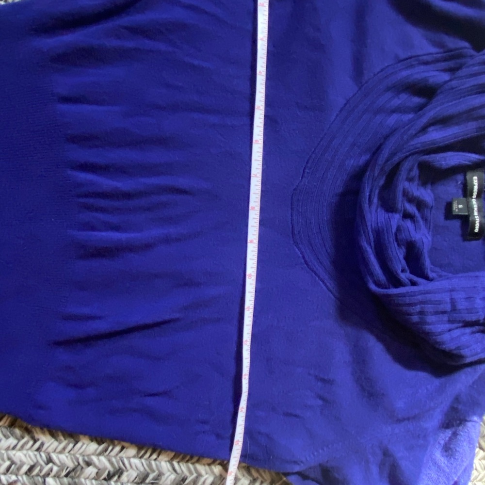 Express Sweater~So SOFT! - Picture 6 of 9